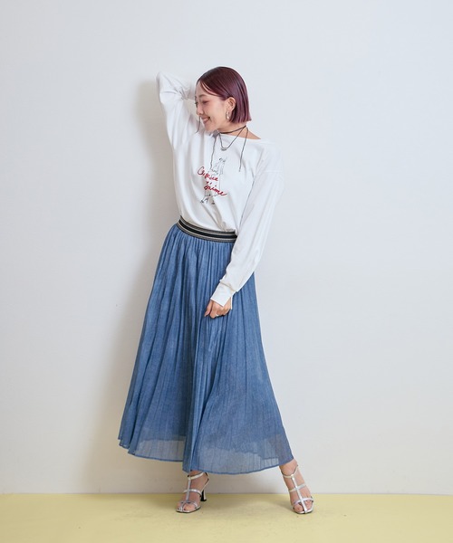 LHELBIE(レルビエ)の「イラストプリントロンT(Tシャツ/カットソー・レディース・ブラック/ネイビー/オフホワイト・M)」の12枚目の写真