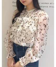 クロシェフリルトップス　アルページュ スタッフコーディネート】クロシェフリルブラウス｜niji｜Arpege story