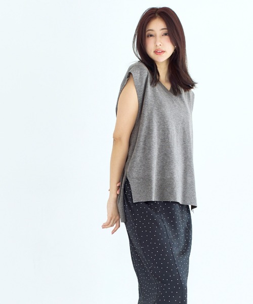 coca（coca）（コカ）の「ニットVネックベスト（ベスト・レディース・グレー/アイボリー・L/M）」の5枚目の写真