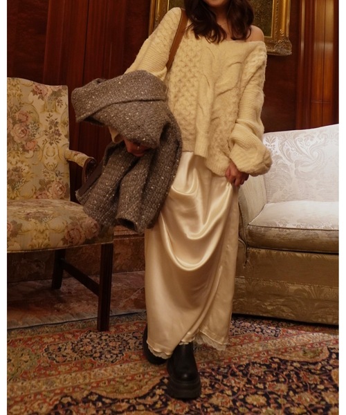 jumelle(ジュメロ)の「ドレープサテンスカート(スカート・レディース・アイボリー・SMALL/MEDIUM)」の11枚目の写真