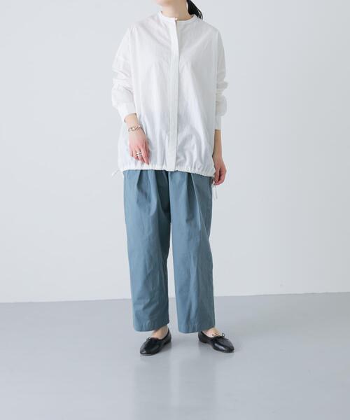 かぐれ(カグレ)の「ノーカラークルーネックオーバーシャツ(シャツ/ブラウス・レディース・ブラック/オフホワイト・FREE)」の8枚目の写真