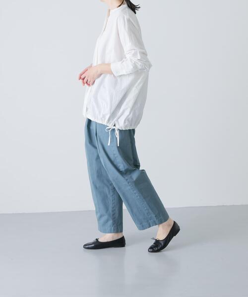 かぐれ(カグレ)の「ノーカラークルーネックオーバーシャツ(シャツ/ブラウス・レディース・ブラック/オフホワイト・FREE)」の9枚目の写真