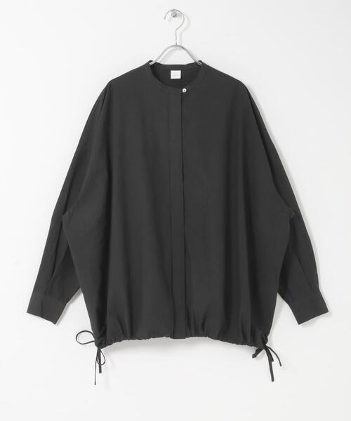 かぐれ(カグレ)の「ノーカラークルーネックオーバーシャツ(シャツ/ブラウス・レディース・ブラック/オフホワイト・FREE)」の6枚目の写真