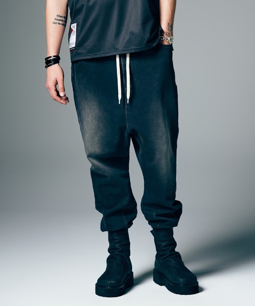 glamb（グラム）の「Knit Denim Pants / ニットデニムパンツ（デニムパンツ・メンズ・ブラック/インディゴブルー・S/M/L）」の8枚目の写真