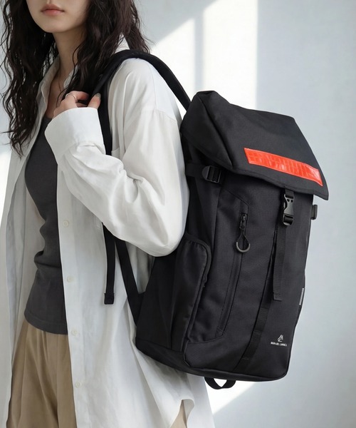 MICHAEL LINNELL(マイケル リンネル)の「【MICHAEL LINNELL/マイケルリンネル】Big Backpack/ビッグ バックパック(容量:約32L)(バックパック/リュック・メンズ・ブラック×レッド/ブラック×シルバー/ブラック×ブラック・FREE)」の2枚目の写真