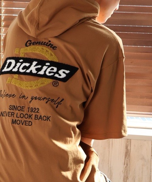 [GENUINE DICKIES] Backsagahara刺繍 полуспортивная футболка с коротким рукавом Sweet F디