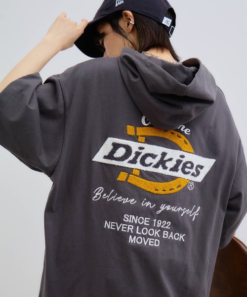 Dickies(ディッキーズ)の「【GENUINE DICKIESジェニュインディッキーズ】バックサガラ刺繍 半袖スウェットフーディー(パーカー・メンズ・スミクロ/グリーン系その他/ブラウン/ブラック/ネイビー/オートミール・M/L/XL)」の2枚目の写真
