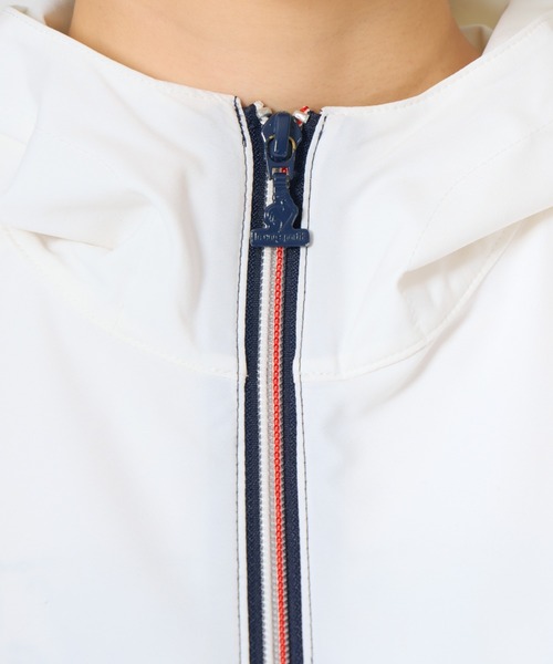le coq sportif（ルコックスポルティフ）の「ルコックスポルティフ  サンスクリーンクロスジャケット（ナイロンジャケット・レディース・ネイビー/ホワイト/ブルー・M/L/XL）」の9枚目の写真
