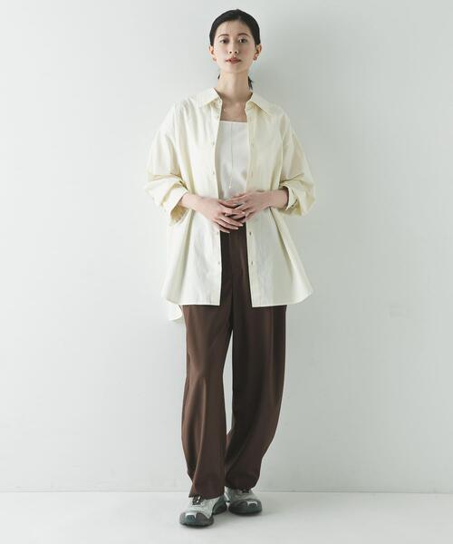 URBAN RESEARCH（アーバンリサーチ）の「タックカーブスラックス（その他パンツ・レディース・ブラウン/チャコールグレー・36/40/38）」の5枚目の写真