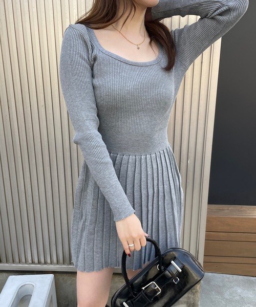 ROGER AND RAW(ロジャーアンドロウ)の「スクエアネックフィット&フレアミニワンピース(ワンピース・レディース・ベージュ/ブラック/グレー・FREE)」の16枚目の写真