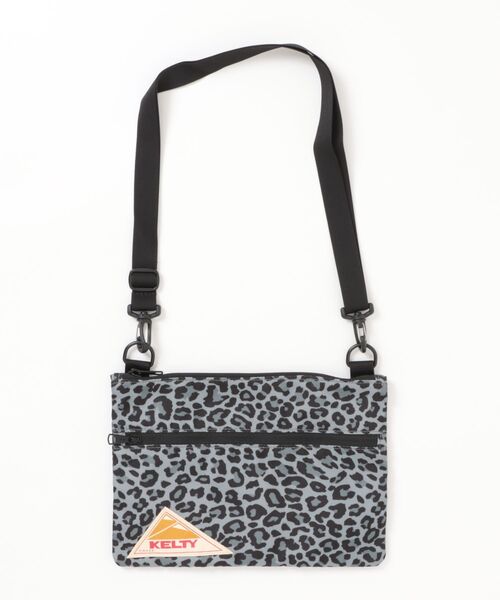 TSURUYA(ツルヤ)の「《KELTY》DP FLAT POUCH SM(ショルダーバッグ・メンズ・ブラック/グレー/ゴールド/ベージュ・フリー)」の3枚目の写真