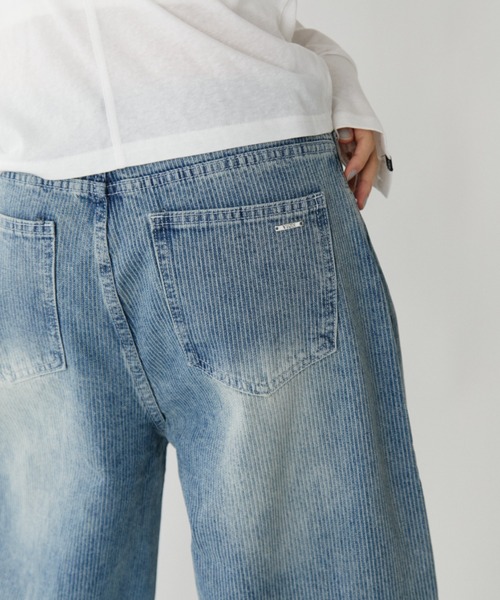 VION(ヴィオン)の「Stripe Wide Denim Pants / ストライプワイドデニムパンツ(デニムパンツ・レディース・ブラック/ブルー・S/M)」の19枚目の写真