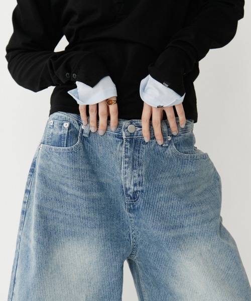 VION(ヴィオン)の「Stripe Wide Denim Pants / ストライプワイドデニムパンツ(デニムパンツ・レディース・ブラック/ブルー・S/M)」の13枚目の写真
