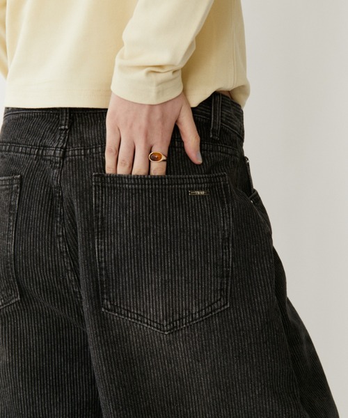 VION（ヴィオン）の「ストライプワイドデニムパンツ / Stripe Wide Denim Pants（デニムパンツ・レディース・ブラック/ブルー・S/M）」の22枚目の写真