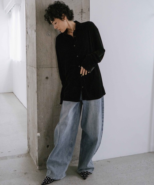 VION(ヴィオン)の「Stripe Wide Denim Pants / ストライプワイドデニムパンツ(デニムパンツ・レディース・ブラック/ブルー・S/M)」の5枚目の写真