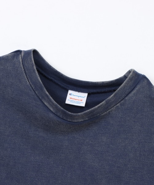 Champion(チャンピオン)の「チャンピオン CREW NECK SWEATSHIRT(Tシャツ/カットソー・レディース・チャコールグレー/ダークブルー・M/L)」の4枚目の写真