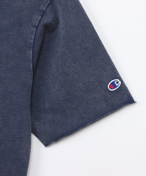 Champion(チャンピオン)の「チャンピオン CREW NECK SWEATSHIRT(Tシャツ/カットソー・レディース・チャコールグレー/ダークブルー・M/L)」の5枚目の写真