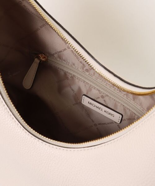 MICHAEL KORS(マイケルコース)の「NAYLA MD HOBO SHLDR Shoulder(ショルダーバッグ・レディース・ベージュ系・FREE)」の4枚目の写真