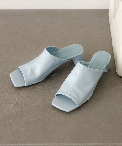 LOWRYS FARM（ローリーズファーム）の「ディープアッパーサンダル 661482（サンダル・レディース・ブラウン/アイボリー/ブラック/ブルー・MEDIUM/LARGE）」の4枚目の写真