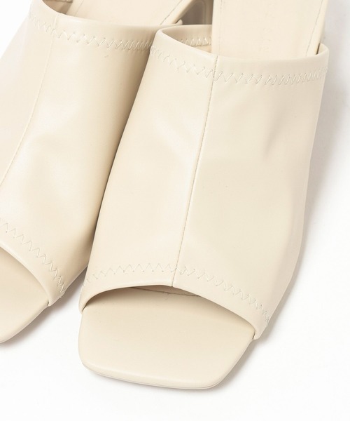 LOWRYS FARM（ローリーズファーム）の「ディープアッパーサンダル 661482（サンダル・レディース・ブラウン/アイボリー/ブラック/ブルー・MEDIUM/LARGE）」の9枚目の写真