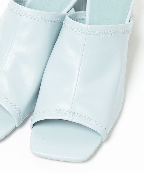 LOWRYS FARM（ローリーズファーム）の「ディープアッパーサンダル 661482（サンダル・レディース・ブラウン/アイボリー/ブラック/ブルー・MEDIUM/LARGE）」の12枚目の写真