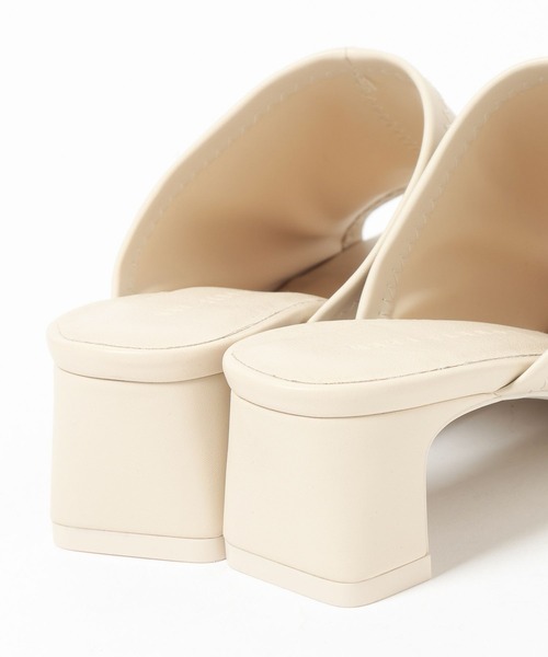 LOWRYS FARM（ローリーズファーム）の「ディープアッパーサンダル 661482（サンダル・レディース・ブラウン/アイボリー/ブラック/ブルー・MEDIUM/LARGE）」の15枚目の写真