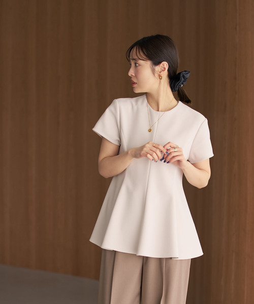 Noble(ノーブル)の「《追加・セットアップ対応》コンフォートジャージーライクペプラムブラウス(シャツ/ブラウス・レディース・ブルー系その他/ブラック/ホワイト系その他・FREE)」の10枚目の写真