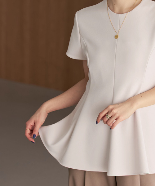 Noble(ノーブル)の「《追加・セットアップ対応》コンフォートジャージーライクペプラムブラウス(シャツ/ブラウス・レディース・ブルー系その他/ブラック/ホワイト系その他・FREE)」の11枚目の写真