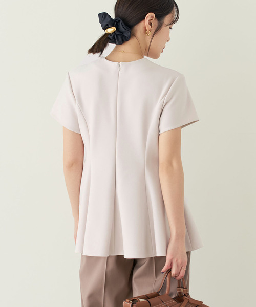 Noble(ノーブル)の「《追加・セットアップ対応》コンフォートジャージーライクペプラムブラウス(シャツ/ブラウス・レディース・ブルー系その他/ブラック/ホワイト系その他・FREE)」の17枚目の写真