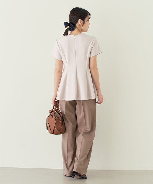 Noble(ノーブル)の「《追加・セットアップ対応》コンフォートジャージーライクペプラムブラウス(シャツ/ブラウス・レディース・ブルー系その他/ブラック/ホワイト系その他・FREE)」の20枚目の写真