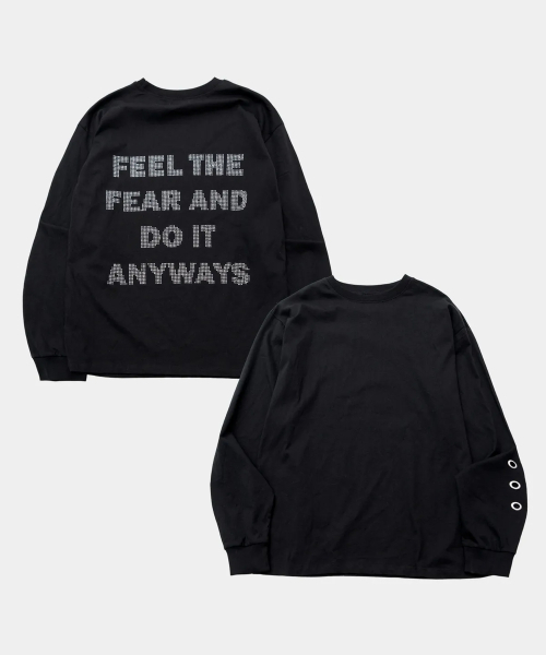 PLACE STUDIO（プレイススタジオ）の「ビーズグラフィックアイレットポイントコットンルーズフィット長袖ロングスリーブTシャツ[ブラック]（Tシャツ/カットソー・レディース・ブラック・FREE）」の2枚目の写真