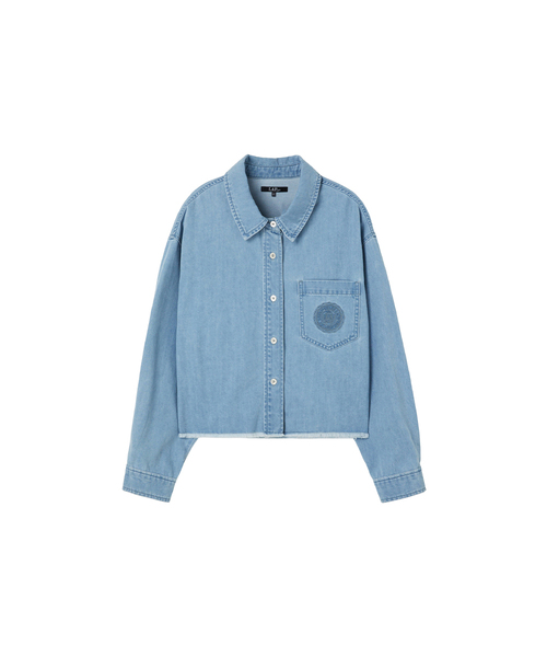 LAP（ラップ）の「クロップ刺繍カットデニムシャツ AS1DB260（シャツ/ブラウス・レディース・インディゴブルー/ライトインディゴブルー・FREE）」の2枚目の写真