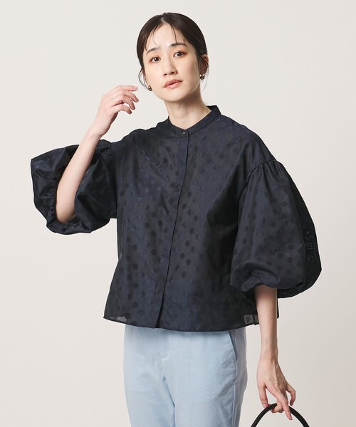 UNITED ARROWS(ユナイテッドアローズ)の「シアー ドット パフ ブラウス ‐ウォッシャブル‐(シャツ/ブラウス・レディース・ネイビー/ブラック/オフホワイト・FREE)」の4枚目の写真