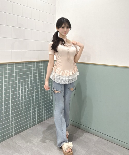 one way(ワンウェイ)の「チョーカーペプラムトップス(Tシャツ/カットソー・レディース・サックスブルー/グレー/ブラック系その他/ホワイト系その他/ホワイト/ピンク・FREE)」の9枚目の写真