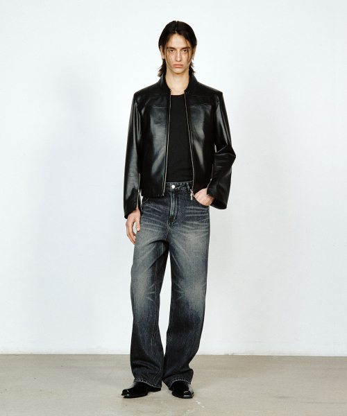 YUJI(ユジ)の「RIRI CHELSEA BOOT BLACK(ブーツ・レディース・ブラック・26cm/26.5cm/27cm/27.5cm/28cm)」の4枚目の写真