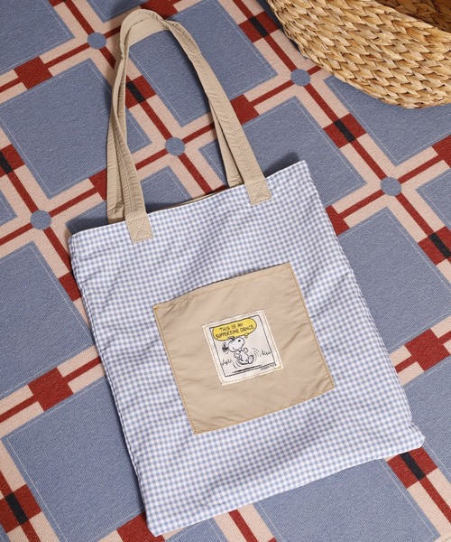 SNOOPY(スヌーピー)の「SNOOPY トートバッグ リバーシブル 刺繍(トートバッグ・レディース・ブルー/グレー/アイボリー/ベージュ/グリーン・FREE)」の17枚目の写真
