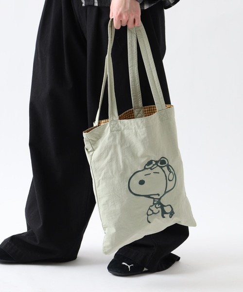 SNOOPY(スヌーピー)の「SNOOPY トートバッグ リバーシブル 刺繍(トートバッグ・レディース・ブルー/グレー/アイボリー/ベージュ/グリーン・FREE)」の21枚目の写真