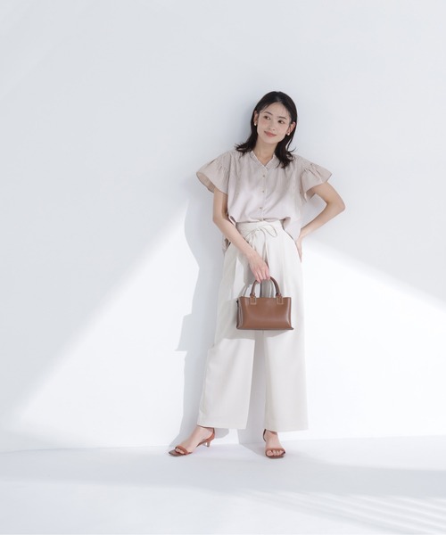 NATURAL BEAUTY BASIC(ナチュラルビューティーベーシック)の「【ちょうど、いい服】夏の本命ワイドパンツ(その他パンツ・レディース・ライトベージュ/チャコールグレー/オフホワイト/ダークブラウン・P/S/LARGE/MEDIUM/SMALL)」の9枚目の写真