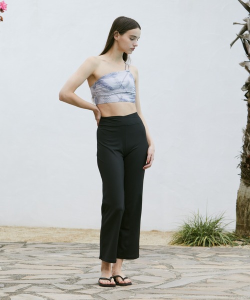 Julier Yoga and Relax(ジュリエヨガアンドリラックス)の「Julier palm treeアシンメトリーブラトップ(水着・レディース・ベージュ/オレンジ/ホワイト・0/1)」の11枚目の写真