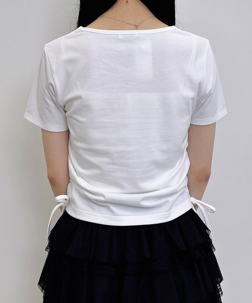 INGNI（イング）の「サイドギャザーリボンドット貼付ロゴTシャツ（Tシャツ/カットソー・レディース・オフホワイト/ブラック/ライトピンク・M）」の7枚目の写真