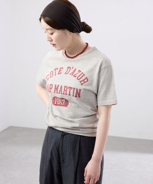 IENA(イエナ)の「BLACK COTE D'AZUR ロゴTシャツ(Tシャツ/カットソー・レディース・ホワイト/ライトグレー・FREE)」の11枚目の写真