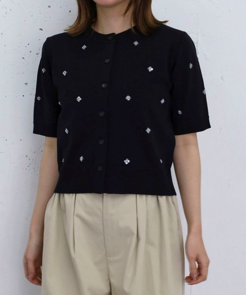 archives(アルシーヴ)の「スパンコール刺繍ニットカーディガン(カーディガン/ボレロ・レディース・アイボリー/ブラック/グレー/ピンク・MEDIUM)」の3枚目の写真