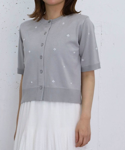 archives(アルシーヴ)の「スパンコール刺繍ニットカーディガン(カーディガン/ボレロ・レディース・アイボリー/ブラック/グレー/ピンク・MEDIUM)」の18枚目の写真