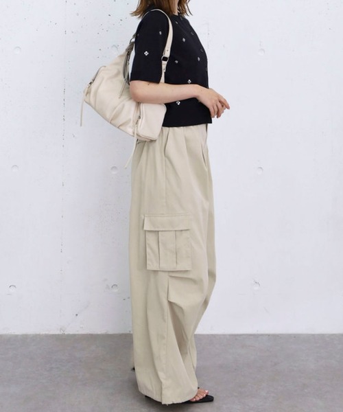archives(アルシーヴ)の「スパンコール刺繍ニットカーディガン(カーディガン/ボレロ・レディース・アイボリー/ブラック/グレー/ピンク・MEDIUM)」の13枚目の写真
