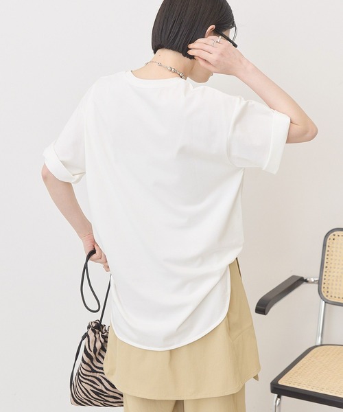 AMERICAN HOLIC(アメリカンホリック)の「裾ラウンドTシャツ(Tシャツ/カットソー・レディース・オフホワイト/ブルー系その他2/ブラック/ブラック系その他4/モカ・L/M)」の16枚目の写真