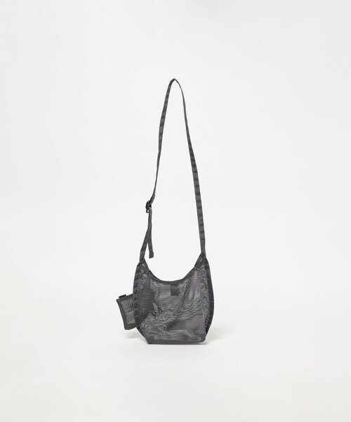 MARMOT(マーモット)の「【別注】<Marmot>メッシュ サコッシュ ショルダーバッグ(ショルダーバッグ・メンズ・ブラック/ホワイト/ダークグレー・FREE)」の7枚目の写真