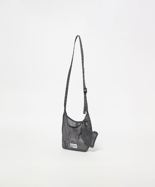MARMOT(マーモット)の「【別注】<Marmot>メッシュ サコッシュ ショルダーバッグ(ショルダーバッグ・メンズ・ブラック/ホワイト/ダークグレー・FREE)」の8枚目の写真