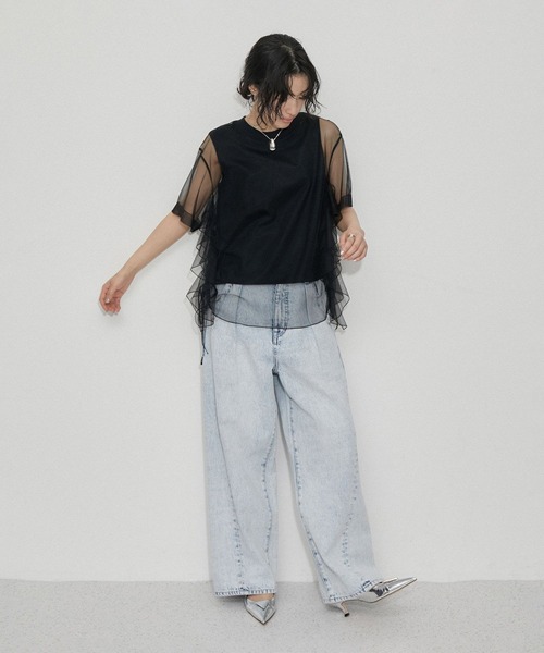 ADAM ET ROPE'(アダムエロペ)の「【WEB限定】・【サステナブル】・【定番】ギャザーチュールトップス(Tシャツ/カットソー・レディース・ダークブラウン/ホワイト/ブラック・FREE)」の21枚目の写真
