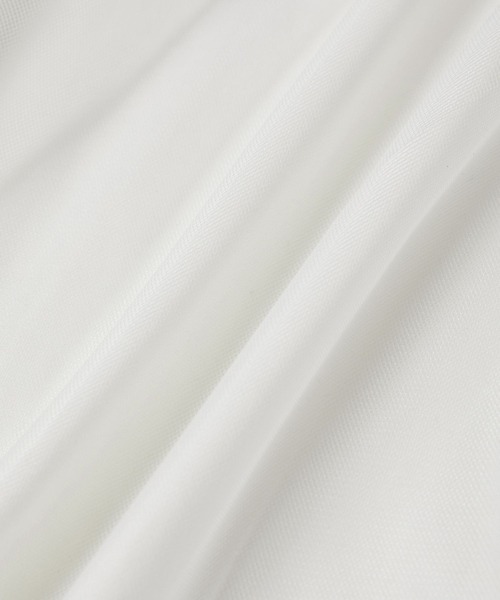 ADAM ET ROPE'(アダムエロペ)の「【WEB限定】・【サステナブル】・【定番】ギャザーチュールトップス(Tシャツ/カットソー・レディース・ダークブラウン/ホワイト/ブラック・FREE)」の7枚目の写真