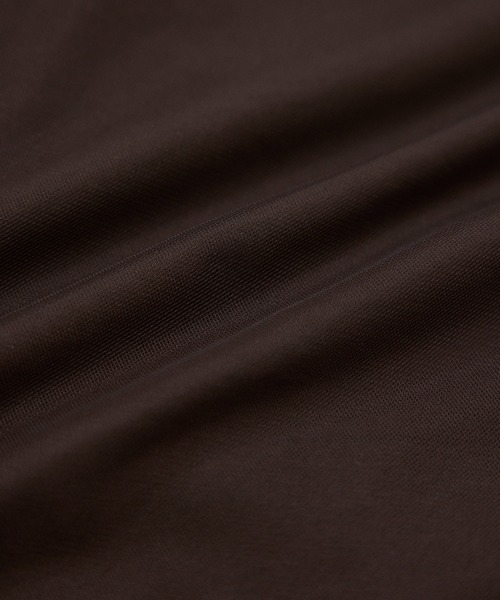 ADAM ET ROPE'(アダムエロペ)の「【WEB限定】・【サステナブル】・【定番】ギャザーチュールトップス(Tシャツ/カットソー・レディース・ダークブラウン/ホワイト/ブラック・FREE)」の9枚目の写真
